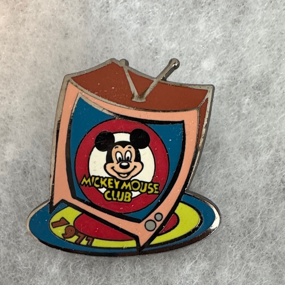 Disney Mickey Mouse Club pin